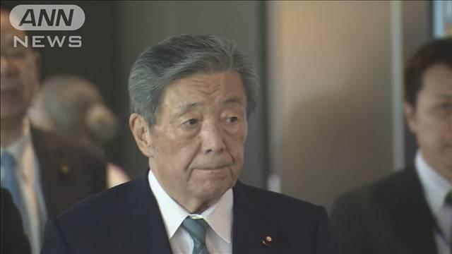 日中友好議連が中国に向け出発