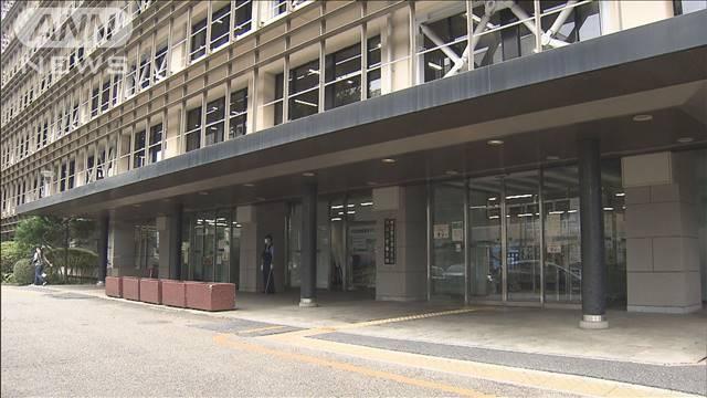 埼玉・熊谷市　貴金属買取店で強盗　2人組がバールで店長襲う　1人が逃走中