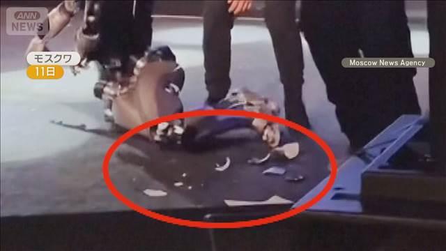 ロシア初AI人型ロボット「AIDOL」お披露目会で転倒　バランス崩し…部品散乱