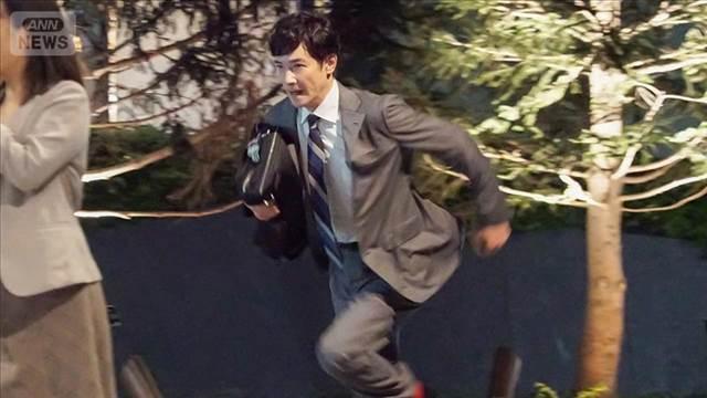 堺雅人、圧巻のパフォーマンス！30年ぶり全力疾走で見せた51歳のプロ根性【芸能動画】