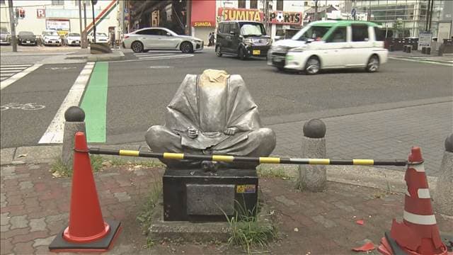 「豊臣秀吉の像」首折られる　愛媛県警の警察官ら関与か