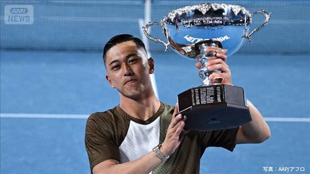 車いすテニス・小田凱人　2年ぶり2度目の全豪オープン優勝　雨で中断…会場移動も