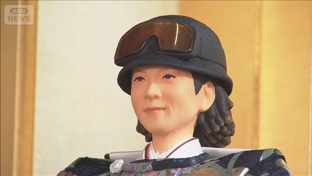 五輪や野球日本代表がずらり　「今年の期待びな」披露