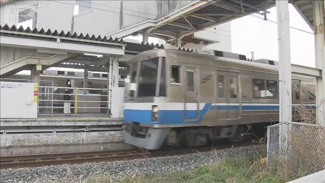 電車内で盗撮未遂の疑い　市教委職員を逮捕「間違いないが状況覚えていない」