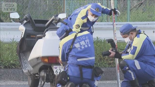 ひき逃げでバイクの男性死亡　大型トラックの運転手確保