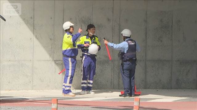 「人が動かない」と通報　死亡はバイク男性か　東九州自動車道