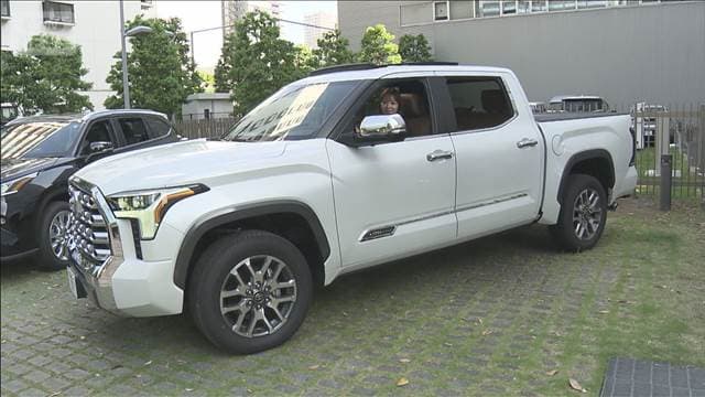 トヨタが米から逆輸入車公開　6メートルのピックアップ「タンドラ」1200万円