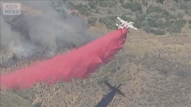 米ロサンゼルスで山火事　原因は草刈り機か　1万戸の住民に避難命令