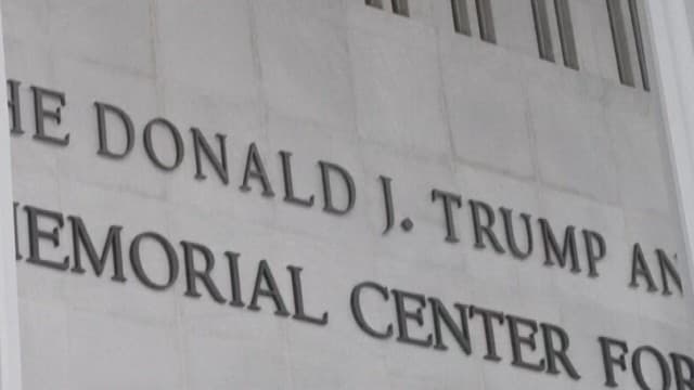 ワシントンの「ケネディ・センター」トランプ氏の名前加え改称　連邦地裁は違法と判断