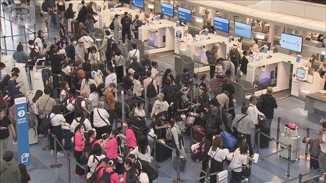お盆休み期間中　成田空港の利用客数　国際線・国内線合わせ124万人超と予測