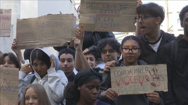 フランスで高校封鎖拡大　逮捕者も　国内約340カ所で生徒らが教育環境改善求めて抗議