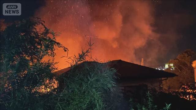 【速報】「火と黒い煙が上っている」横浜市の住宅で火事　消火活動中