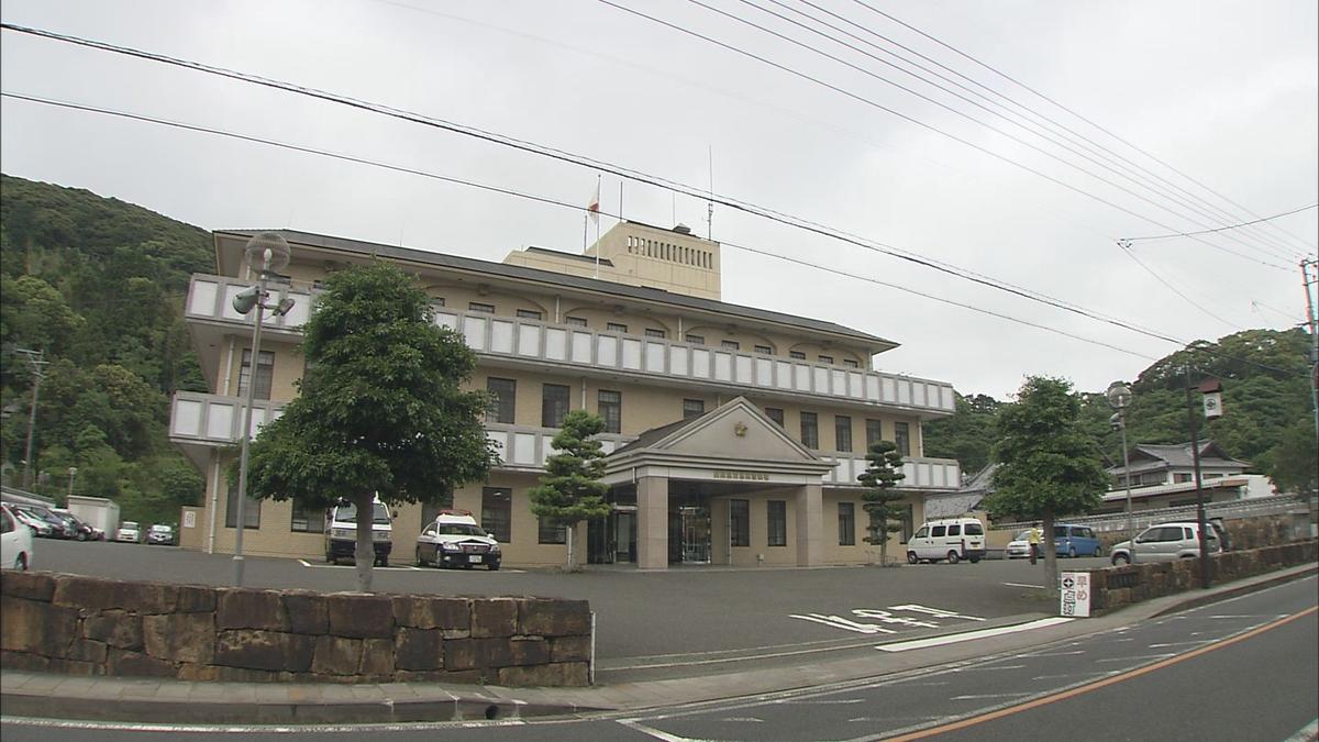 1001対馬市の郵便配達員　女性の下着窃盗