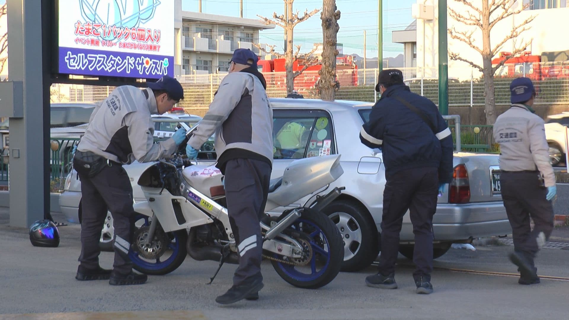 大村市でタクシーとバイクの衝突事故 バイクの２０代運転手が意識不明の重体