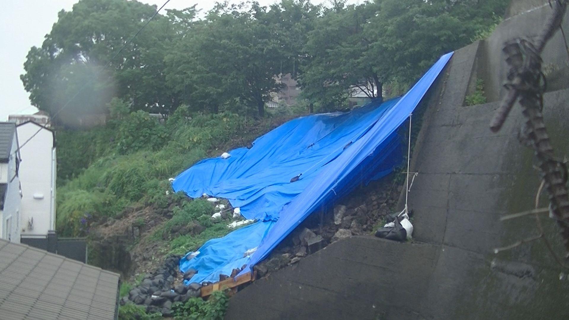 ２１日未明から大雨おそれ…土砂災害など警戒 長崎市御船蔵町で崖崩れも