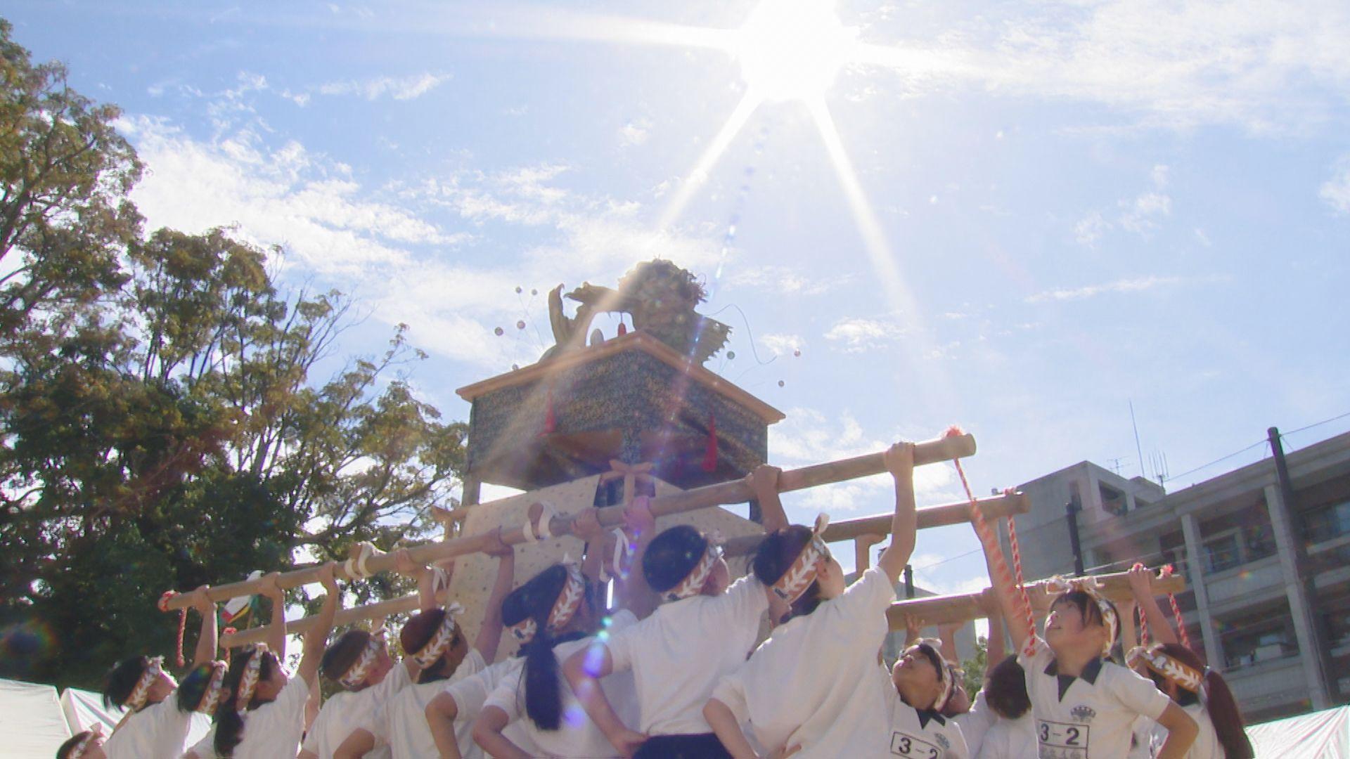 諏訪っ子くんちフェスティバルに歓声