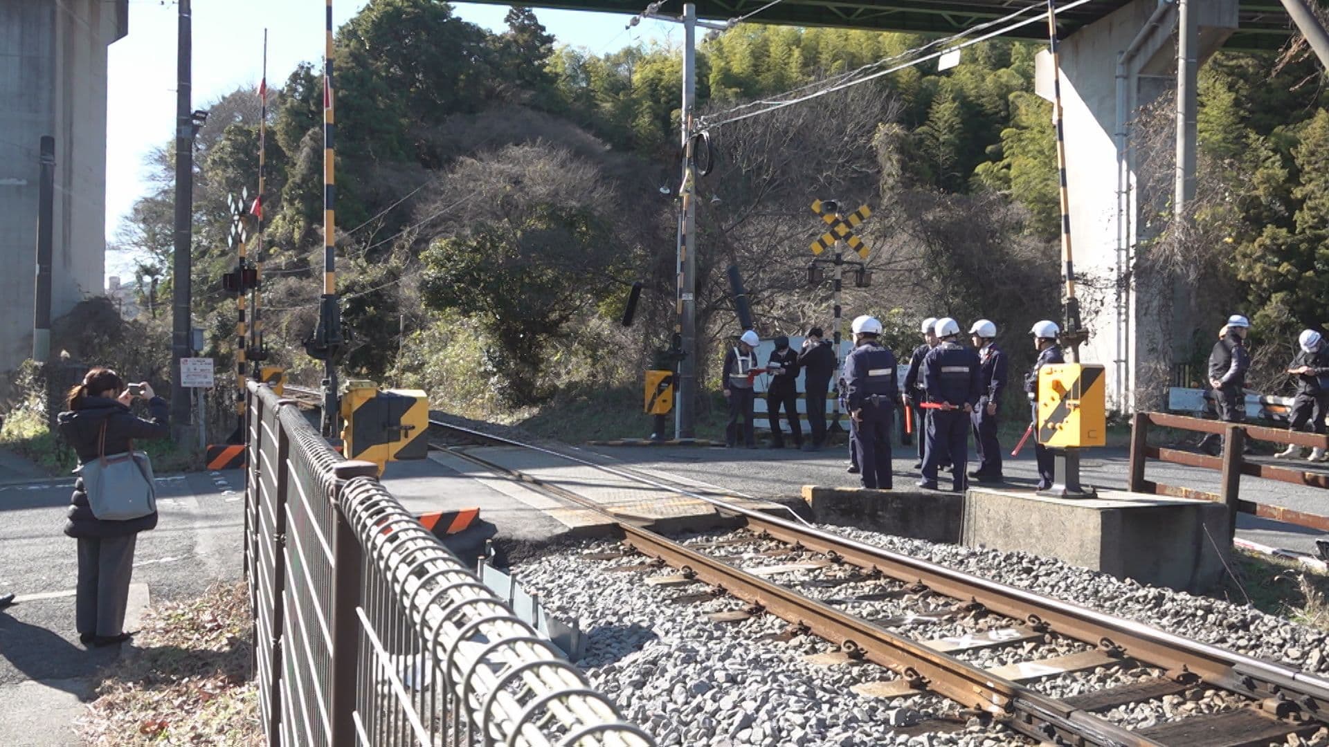 西彼・長与町で列車事故 乗客１人が救急搬送