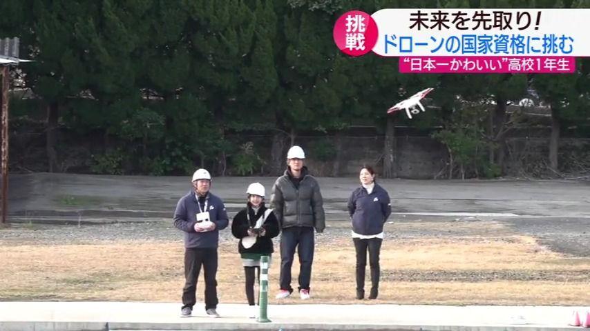 0223_182419ＮＣＣスーパーＪチャンネル長崎▽福山雅治・仲里依紗着用の皇帝・皇后衣裳展始まる！ (1)
