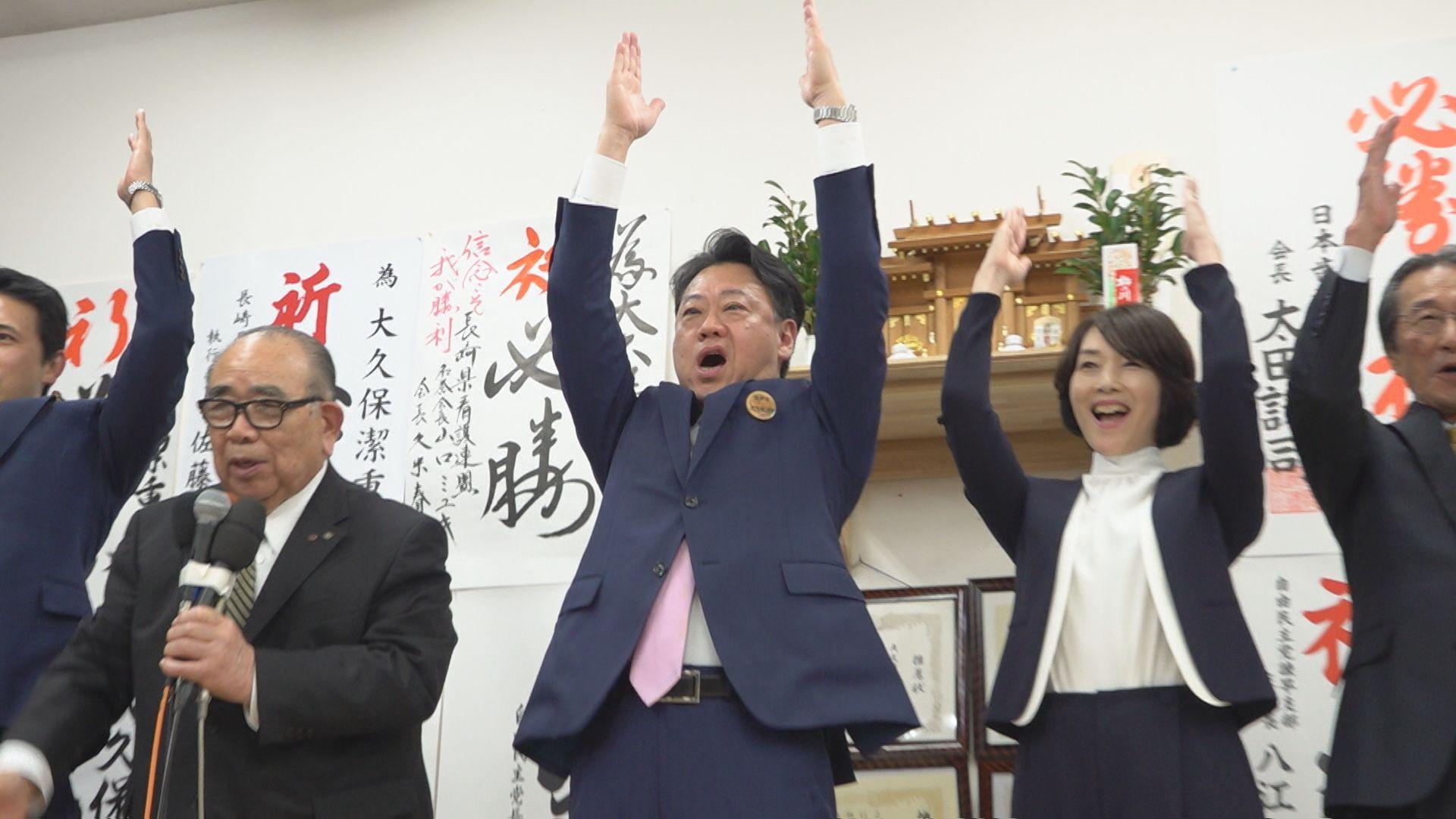 諌早市長選 現職の大久保潔重氏（５９）が再選　大差で新人との一騎打ち制す 投票率は合併後、最低