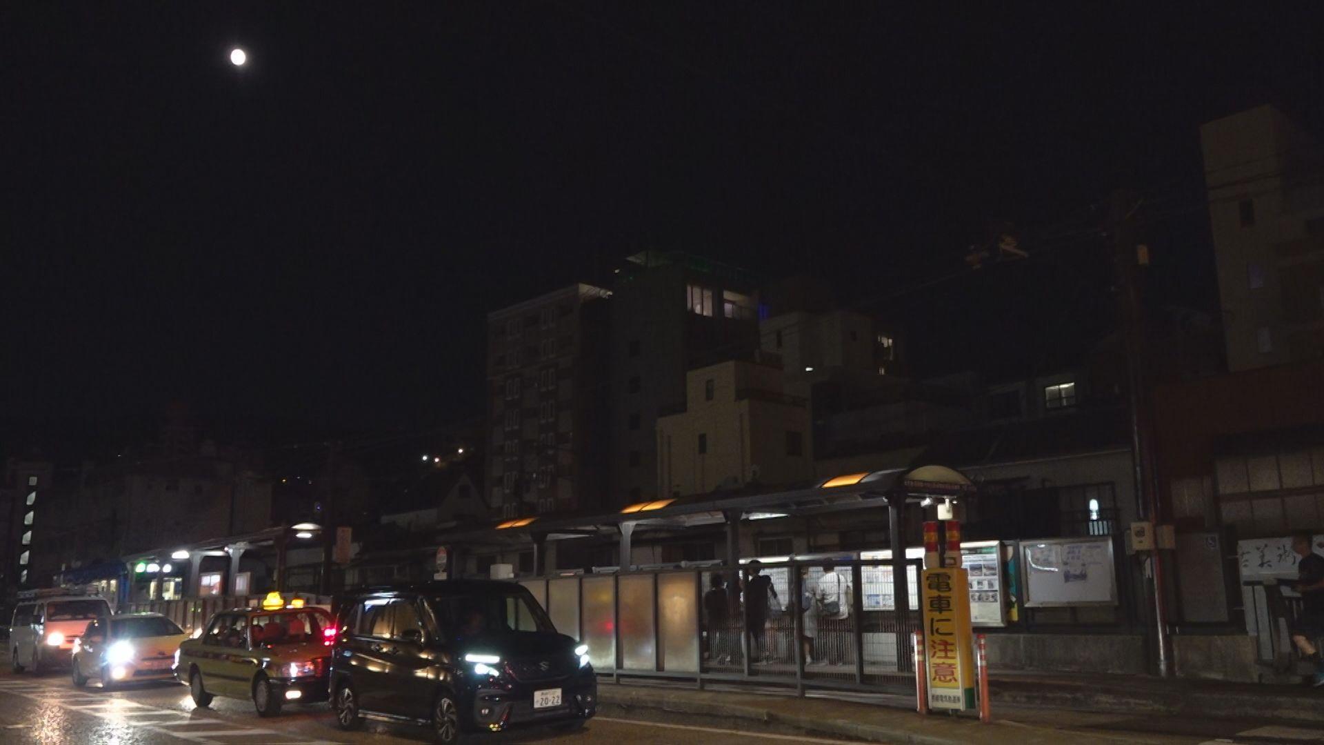 長崎市松が枝町のホテル屋上で火事　スイートルーム宿泊者が利用できる屋上の卓上暖炉が原因か