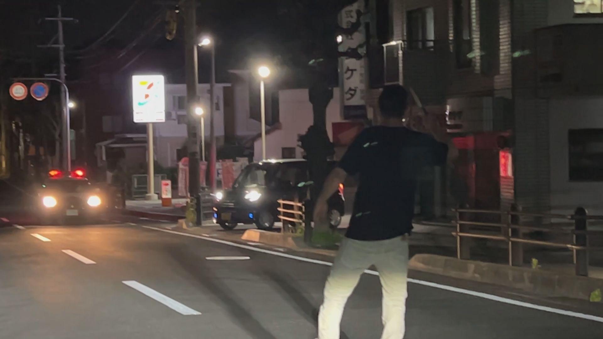 【独自】深夜に刃物男、確保の瞬間　銃刀法違反の疑いで39歳の男を現行犯逮捕　長崎市の城栄商店街近くの路上