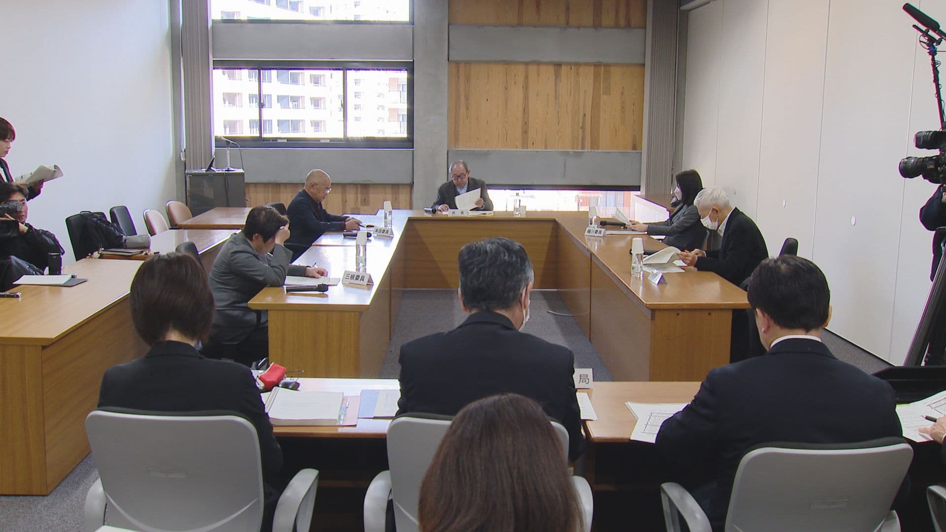 キーワードは「長崎」で選考　「平和への誓い」代表者選定審査会初会合