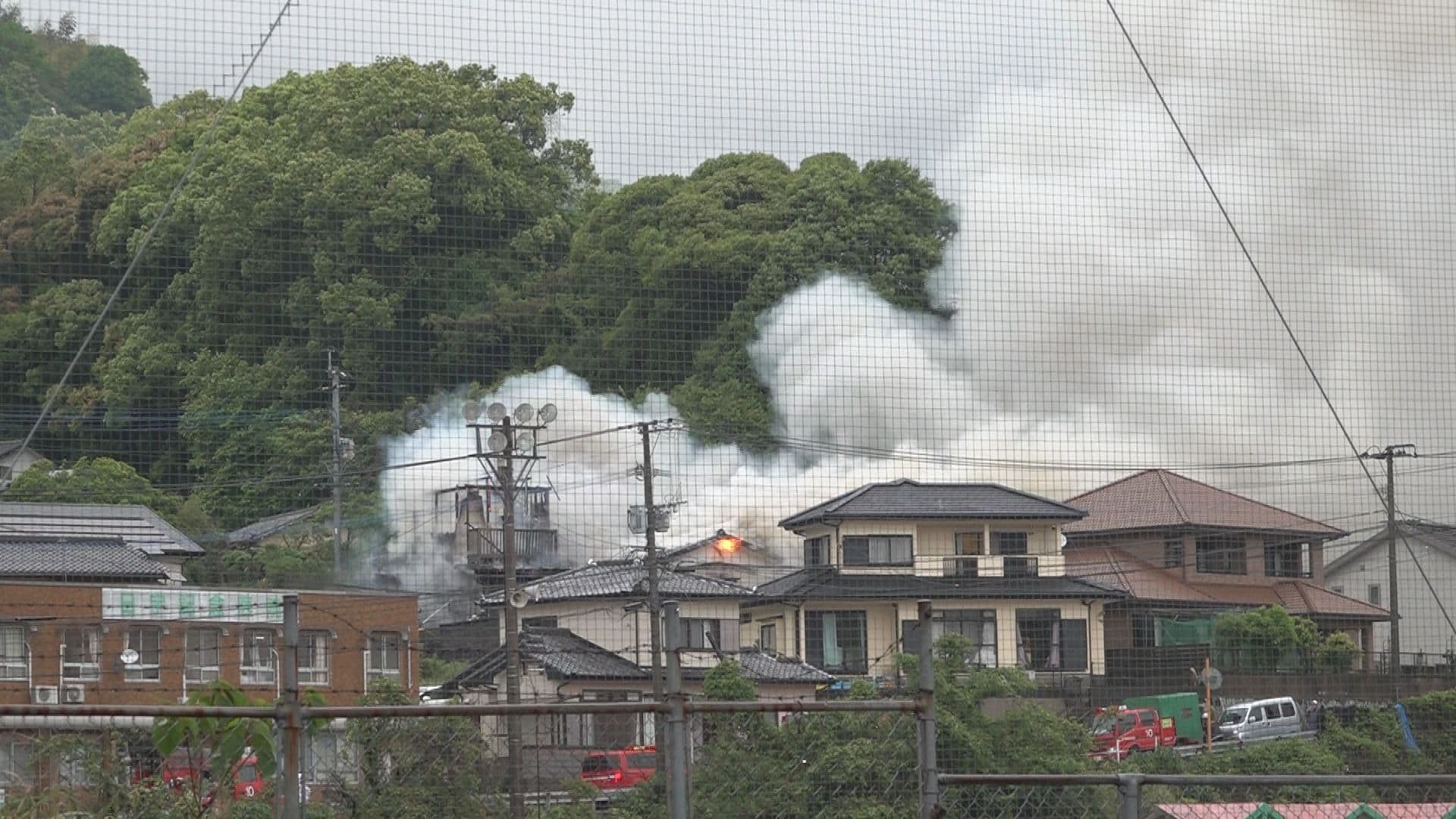 佐世保市の住宅火災 家人の無職男(54)を現住建造物等放火の疑いで逮捕