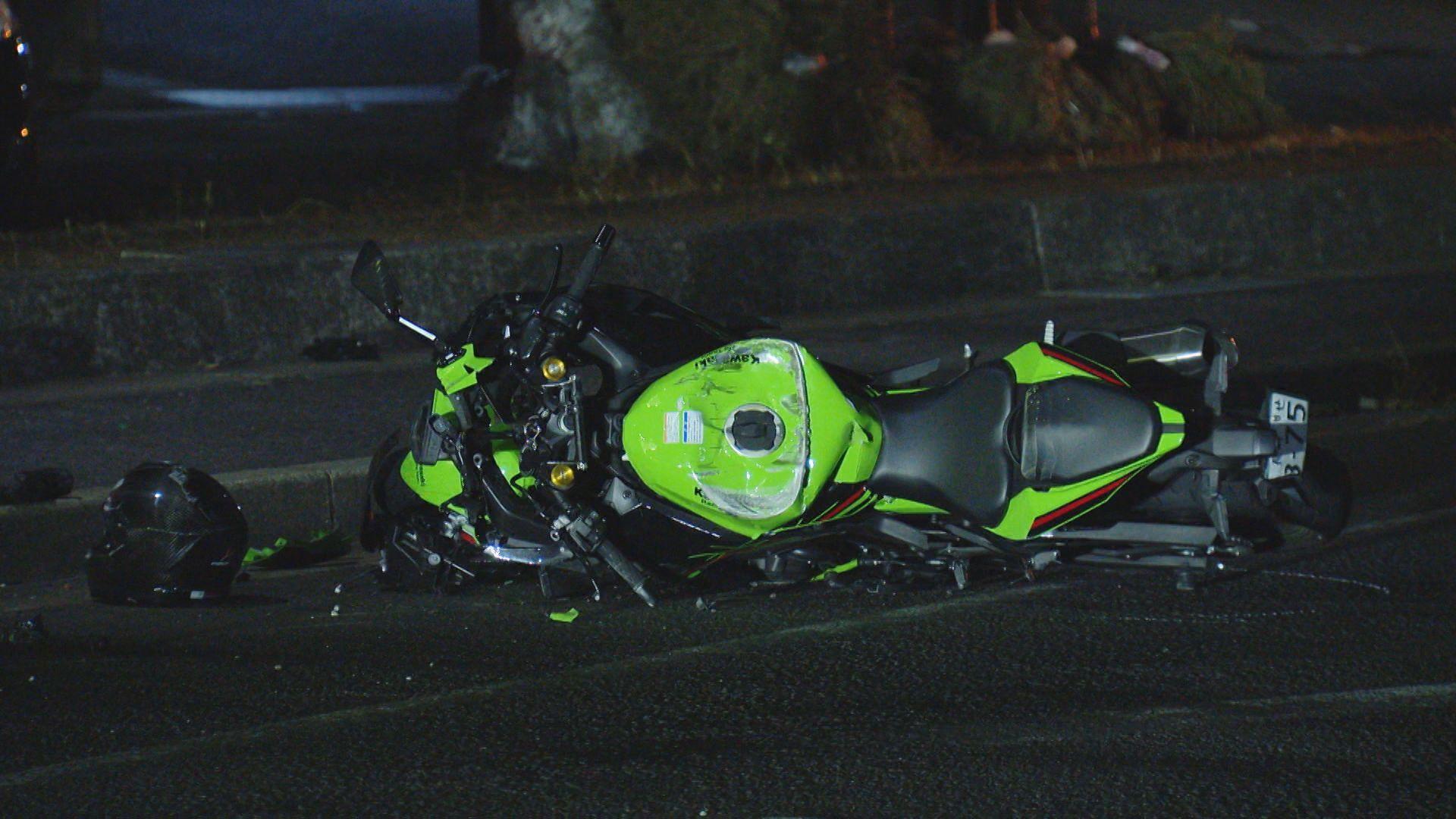 時津町でバイクにはねられた７０代男性が死亡　バイクに乗っていた１０代男性２人も重傷などで搬送