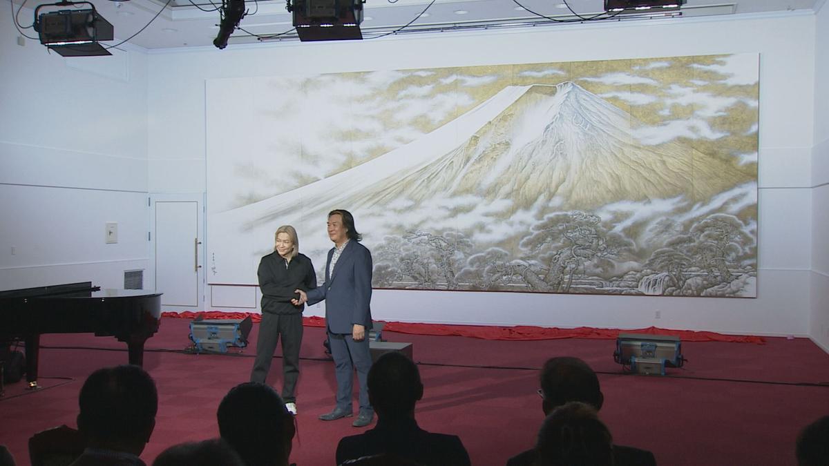 1128小室哲哉さんと日本最大級の水墨画完成披露