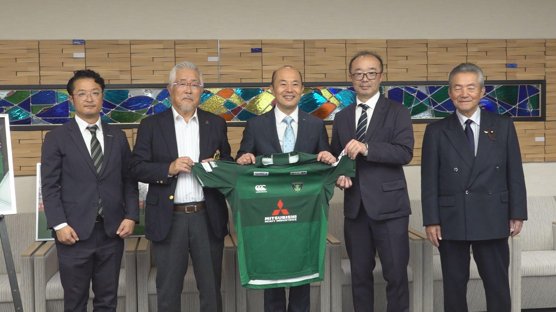 ２年連続！来年も最高峰リーグの公式戦を長崎で 三菱重工相模原ダイナボアーズが市長を表敬