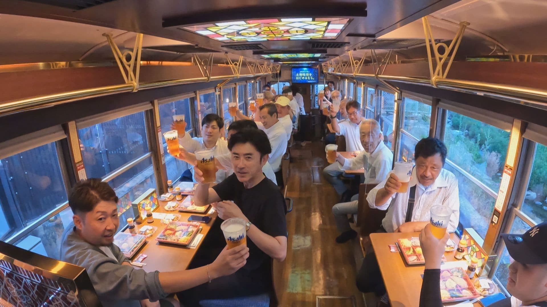 ｢“優越感”に浸れる｣夏の風物詩「納涼ビール電車」２４日から運行開始 チケットはすでに完売