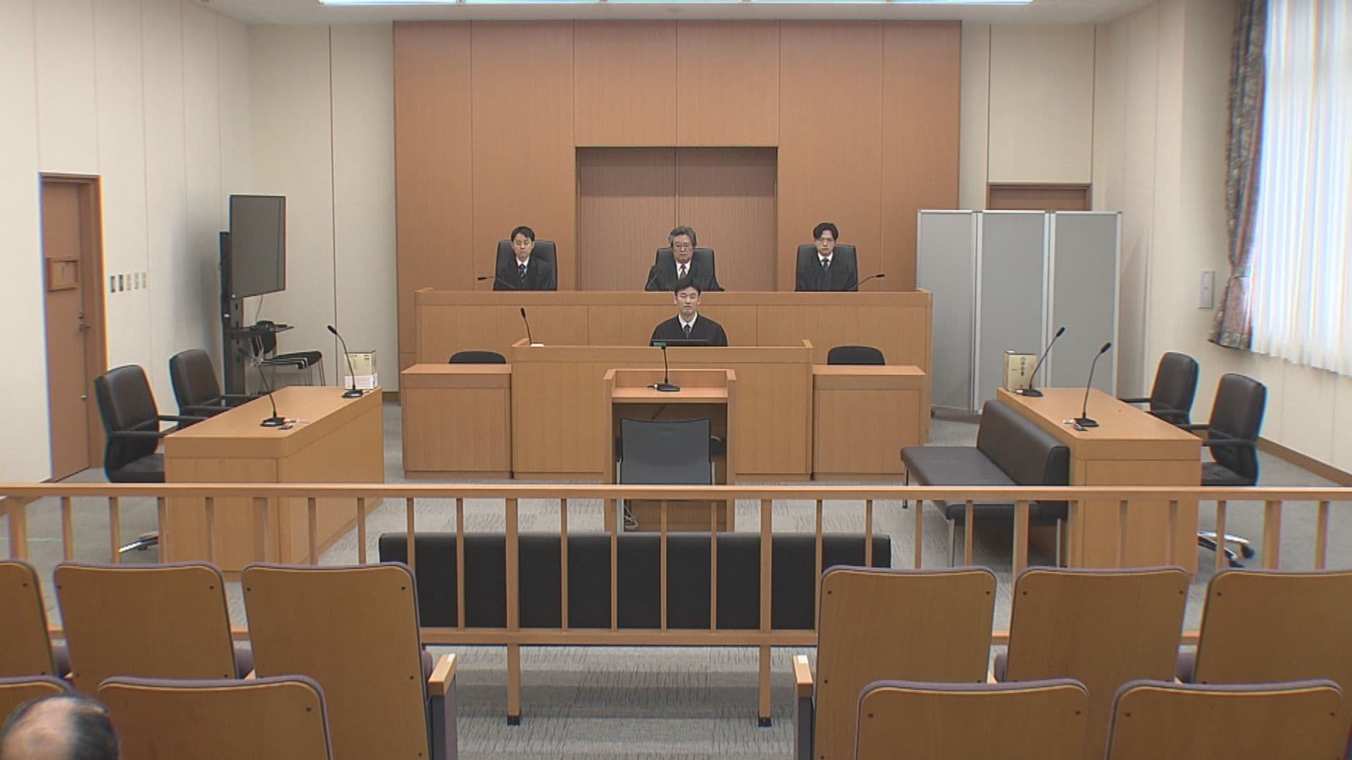 建造物等以外放火の罪に問われた女に執行猶予付き判決