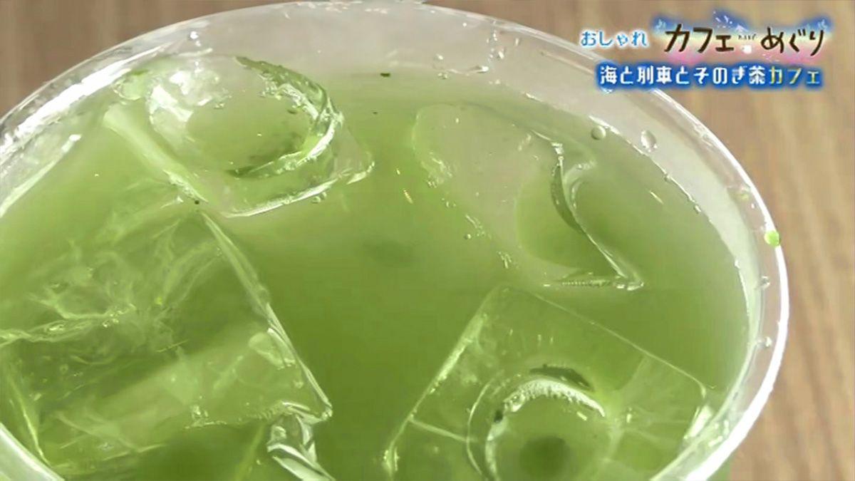 特急ふたつ星4047が目の前を通る"そのぎ茶カフェ" 東彼杵町「御慶緑茶」