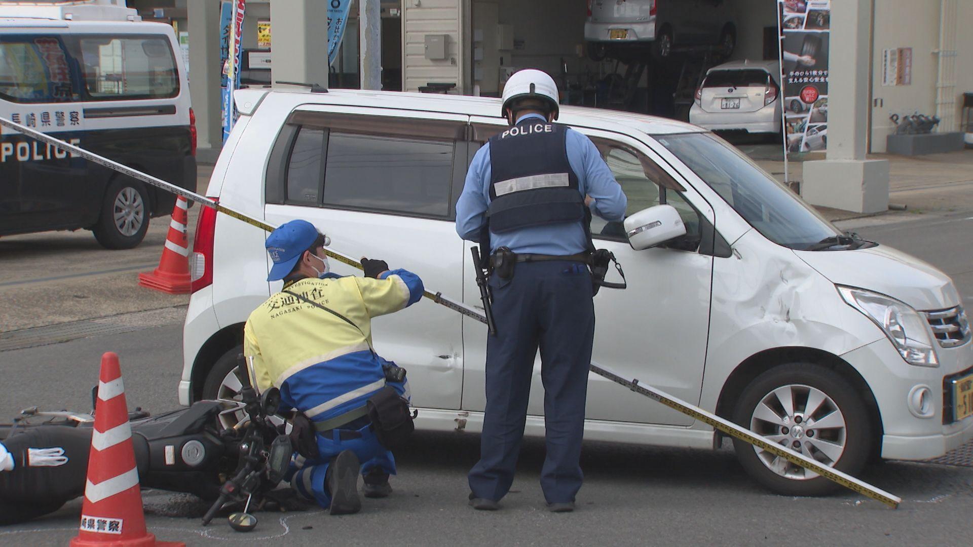 長崎市でバイクと軽乗用車の衝突事故 バイクの運転手が一時、意識不明に