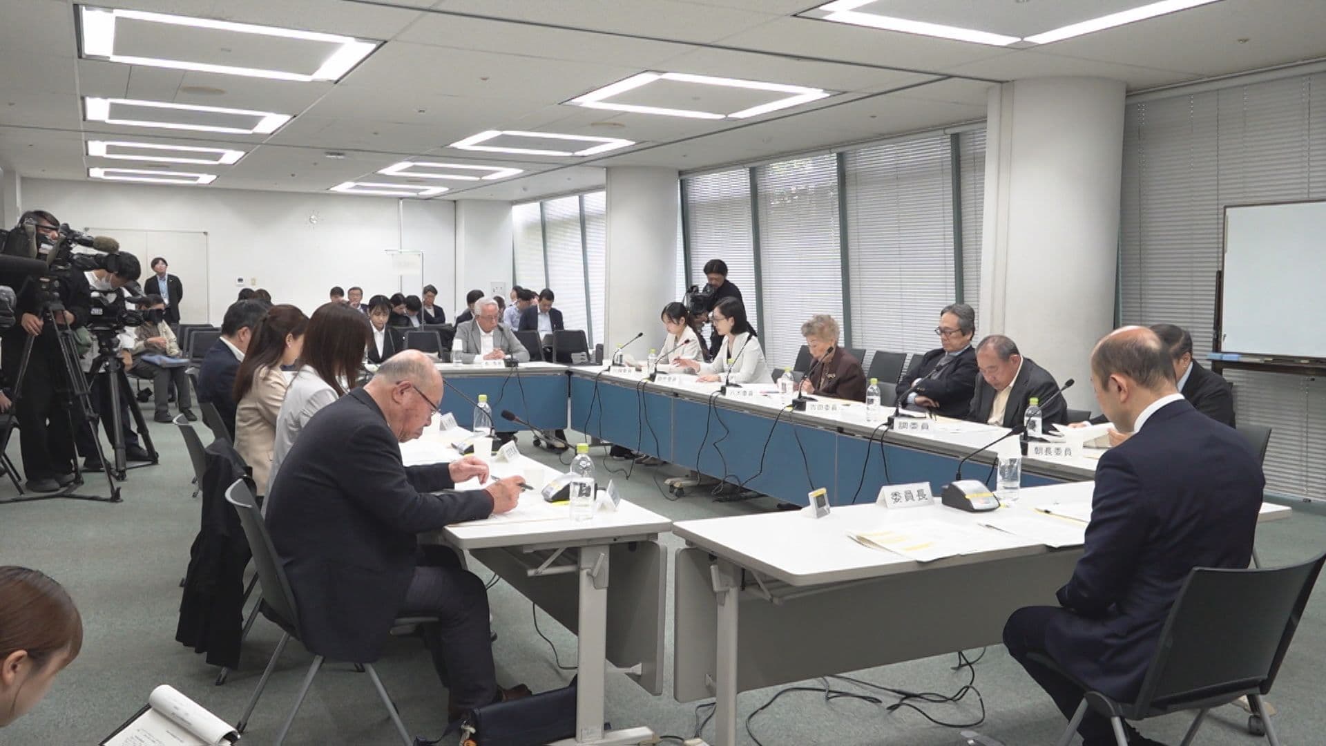 ｢世界情勢に危機感｣被爆地から発信することは 被爆81年平和宣言文起草委員会が初会合