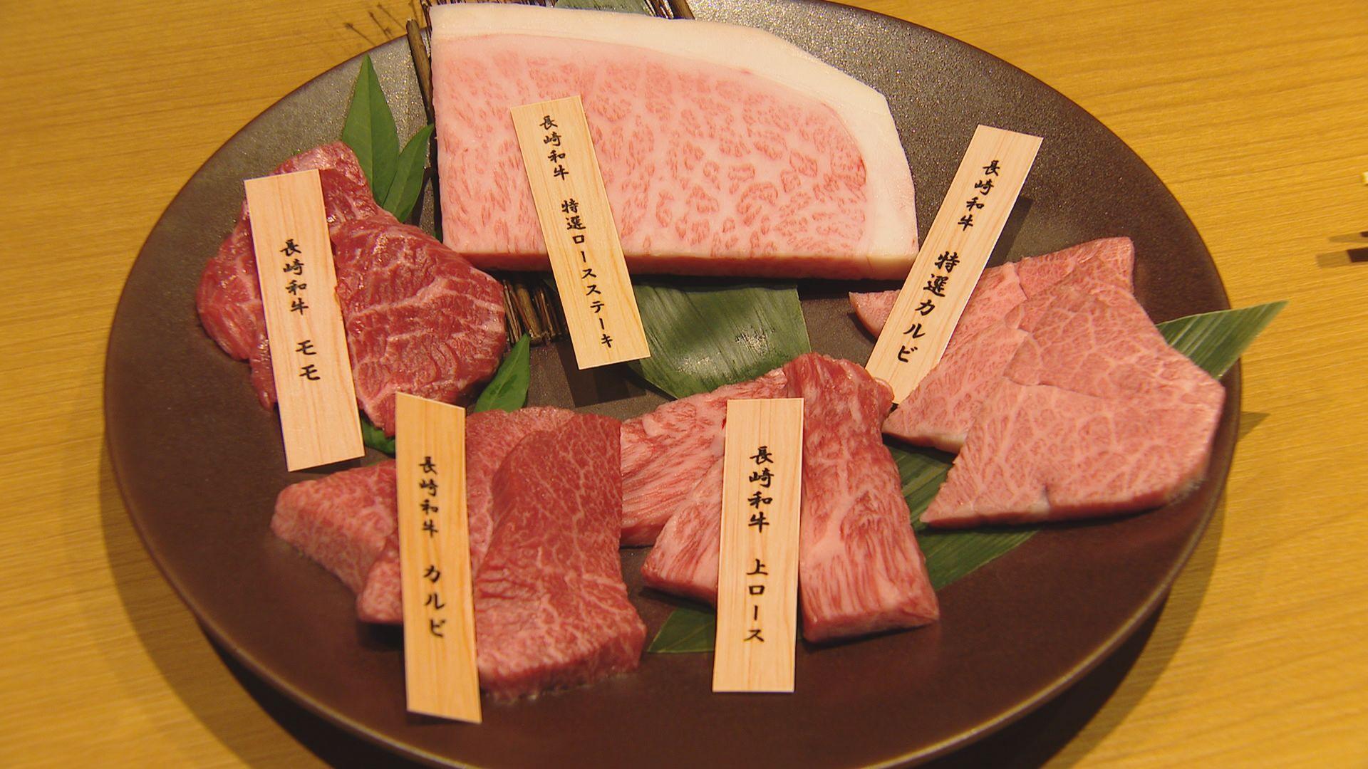 県内の品評会で最高賞和牛を大石知事が試食 １３日に即売会も