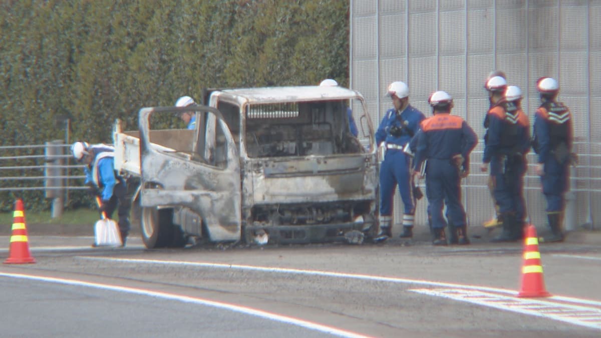 0420長崎自動車道でダンプカー火災