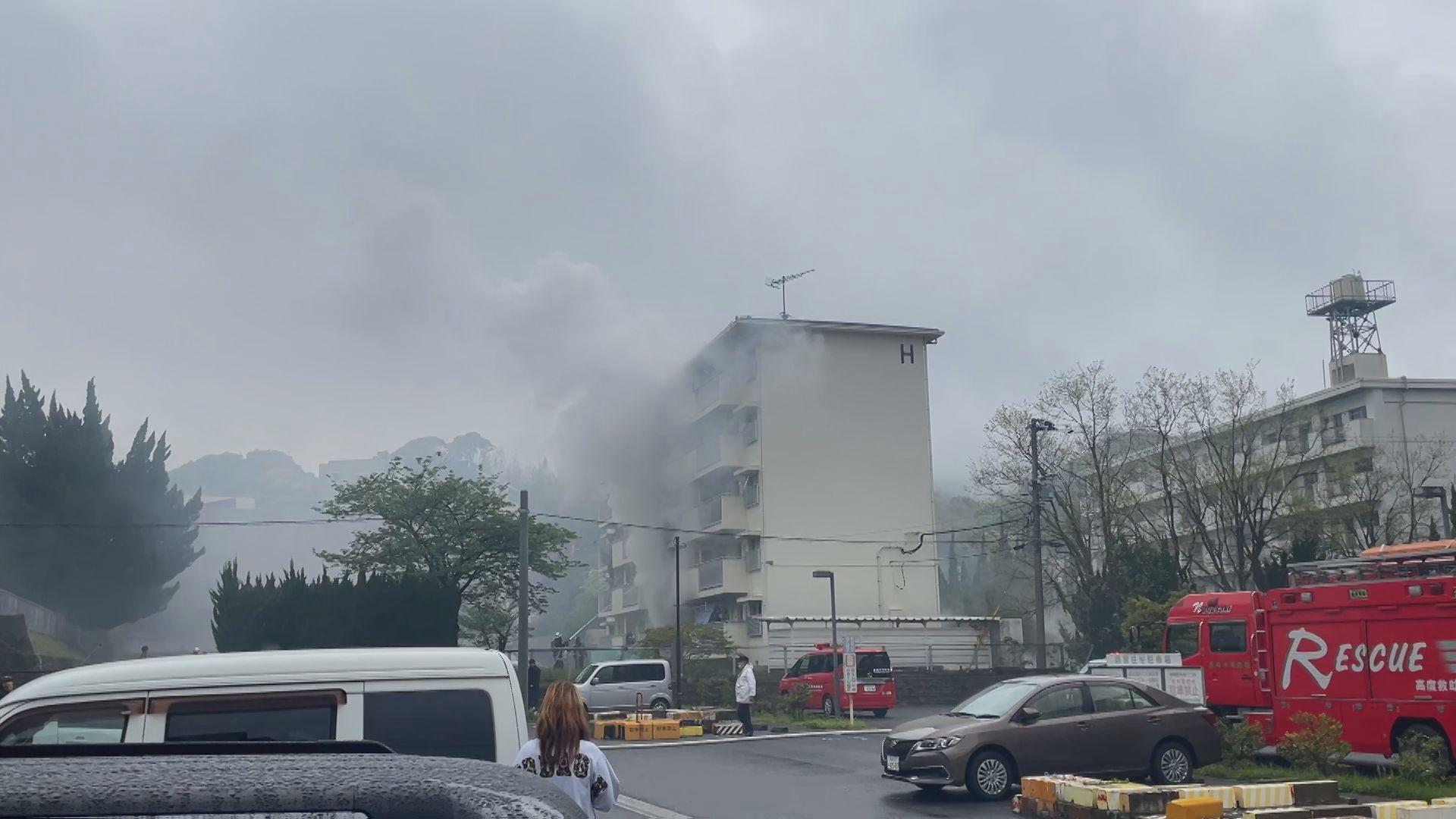 【速報】長崎市滑石4丁目で5階建てアパート火災