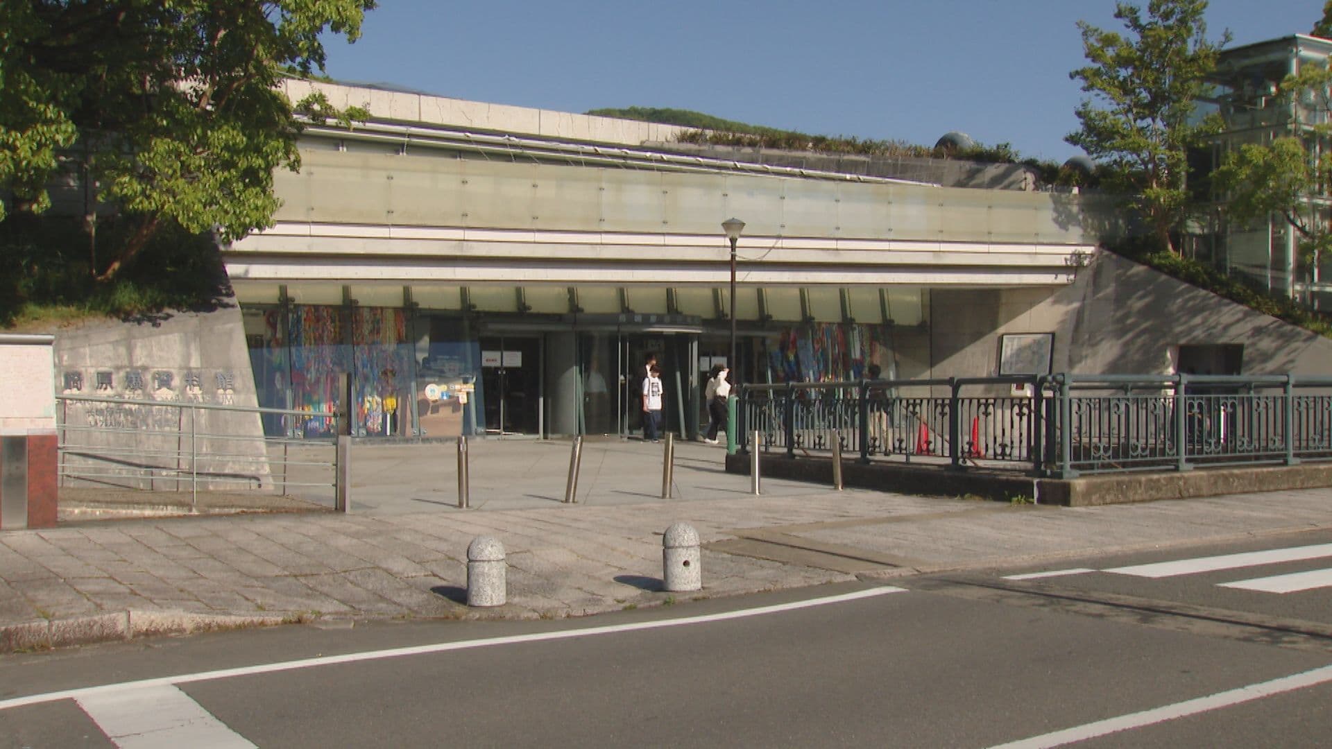 女性３人閉じ込めなど不具合相次ぐ…原爆資料館前エレベーター運転再開