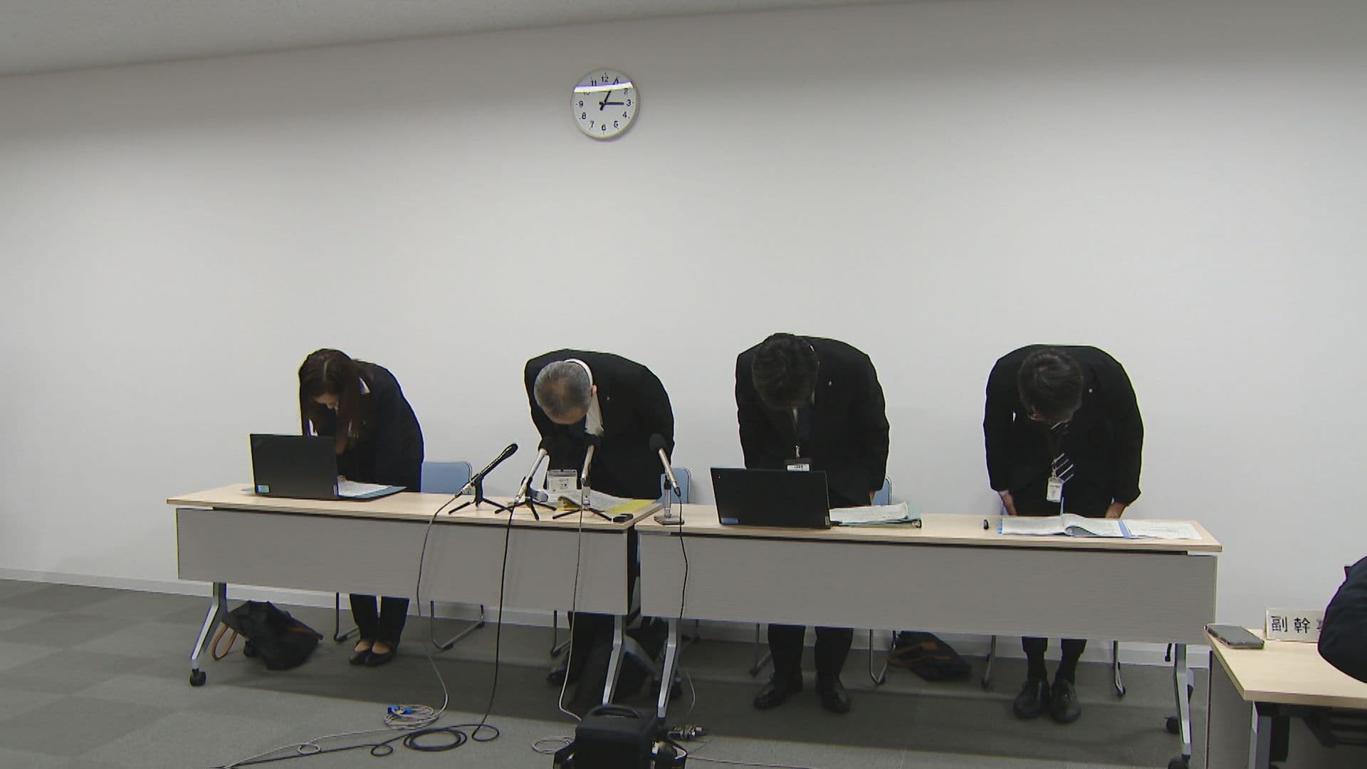 「その場の雰囲気に流された…」１０代少女とみだらな性行為をした市役所職員を停職６カ月の懲戒処分