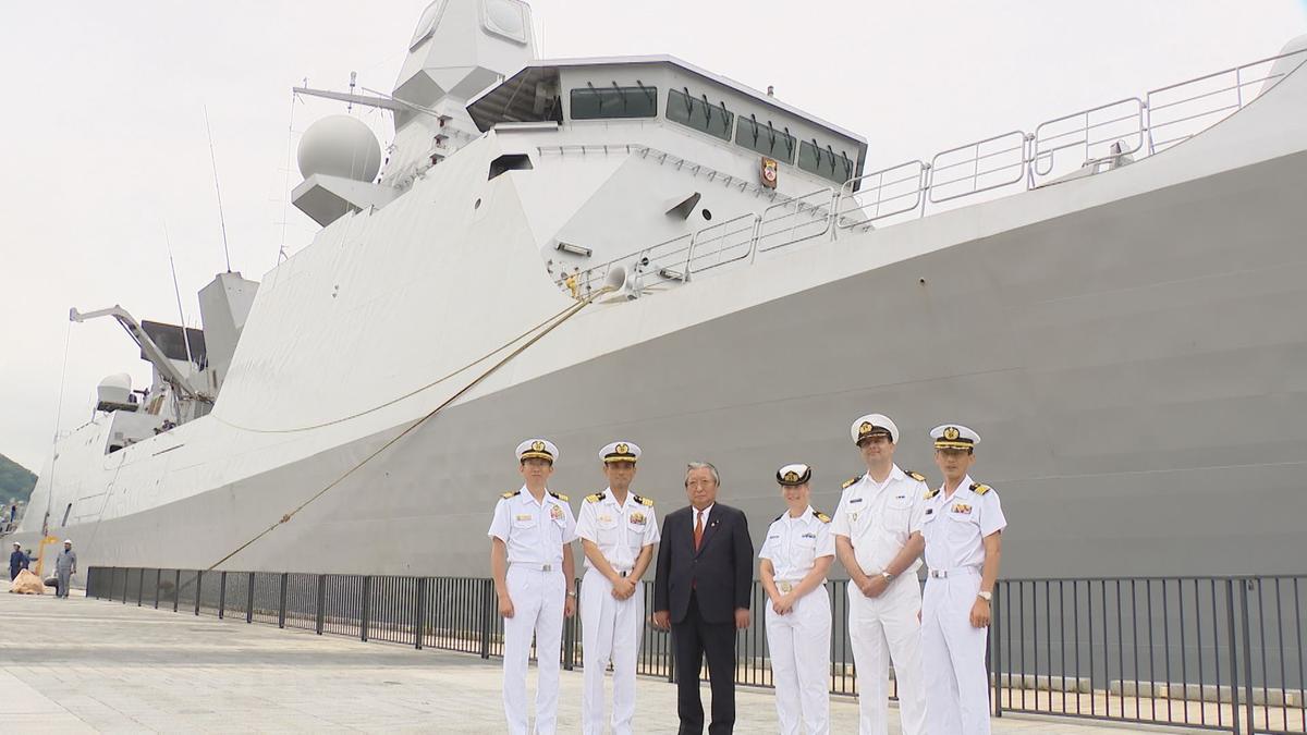 0610オランダ艦艇HNLMSトロンプ長崎港訪問