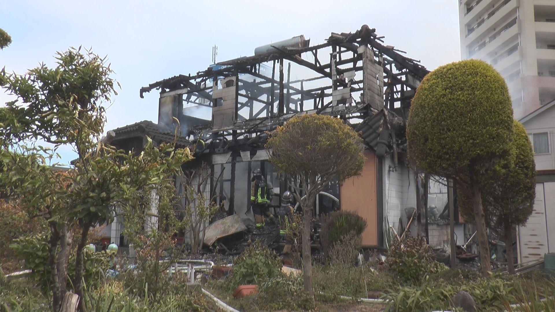 大村市で住宅１棟全焼 焼け跡から身元不明の遺体見つかる…家主男性(84)と連絡取れず