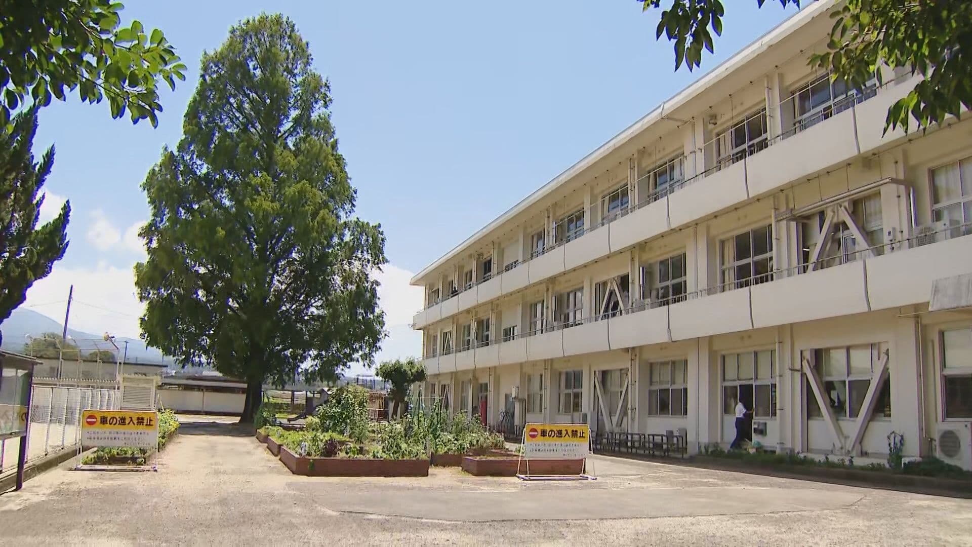 【速報】雲仙市立土黒小学校でまた不審火…３階廊下で段ボールや備品が焼ける ７月には３階音楽準備室でも火災