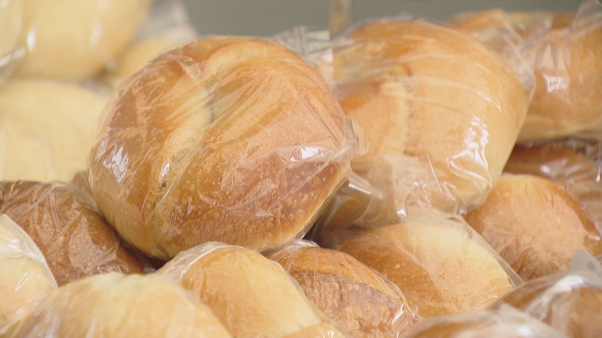 アミュプラザ長崎のかもめ広場ででパンマルシェ始まる