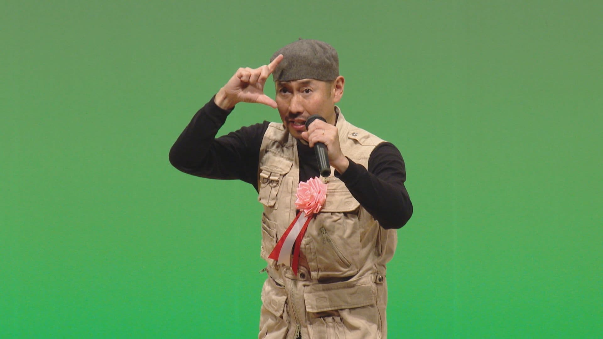 学校法人瓊浦学園創立100周年記念講演会　戦場カメラマンが生徒にエール