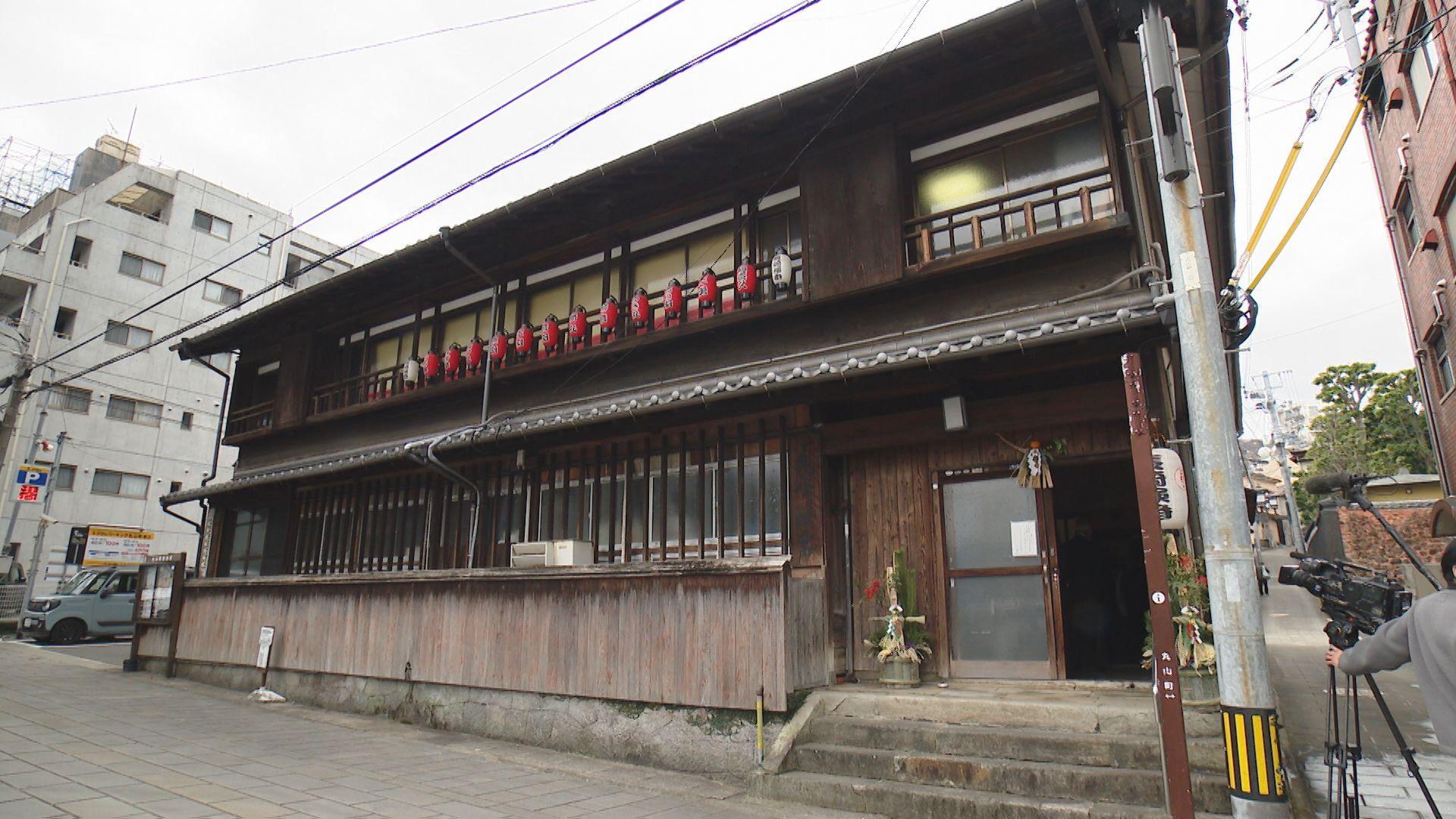 あでやかな舞を披露 長崎検番で仕事始め「初弾き」