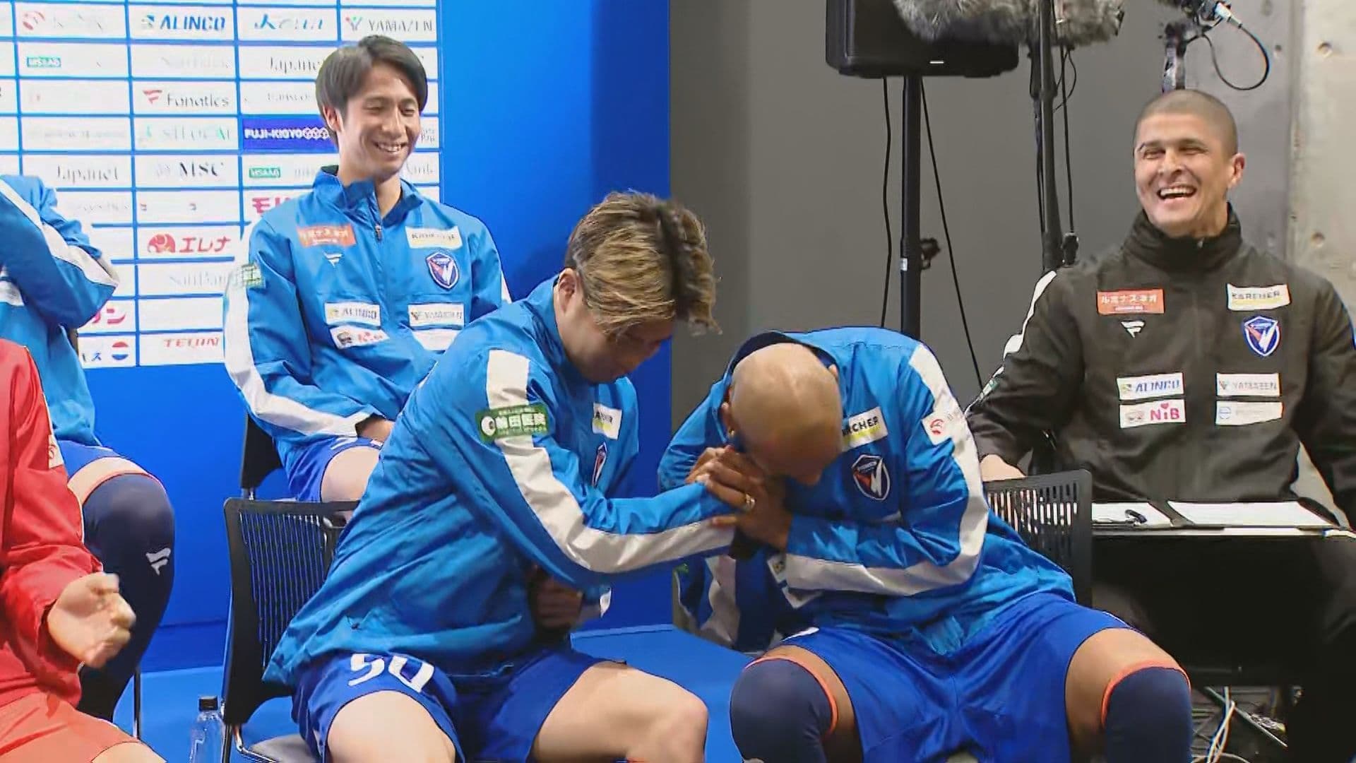 【V長崎】2022年J1得点王、元日本代表経験者など９人の新戦力を加え８年ぶりのJ１に挑む！新加入選手記者会見