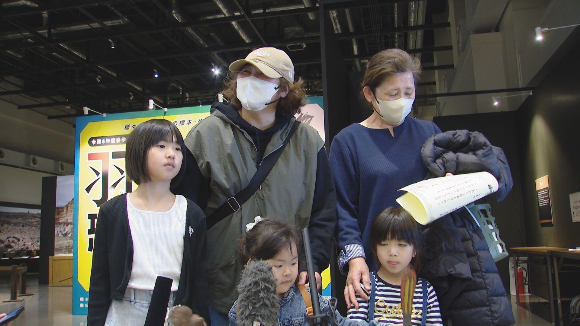 ベネックス恐竜博物館入館者５０万人達成　能登半島地震被災地に寄付も