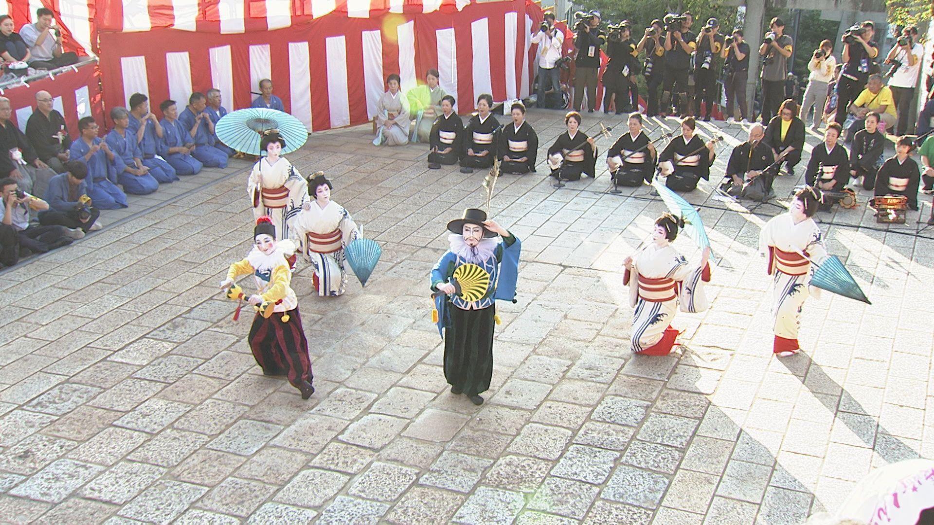 諏訪神社 秋の大祭 長崎くんちが開幕 踊町６カ町が伝統の演し物を披露