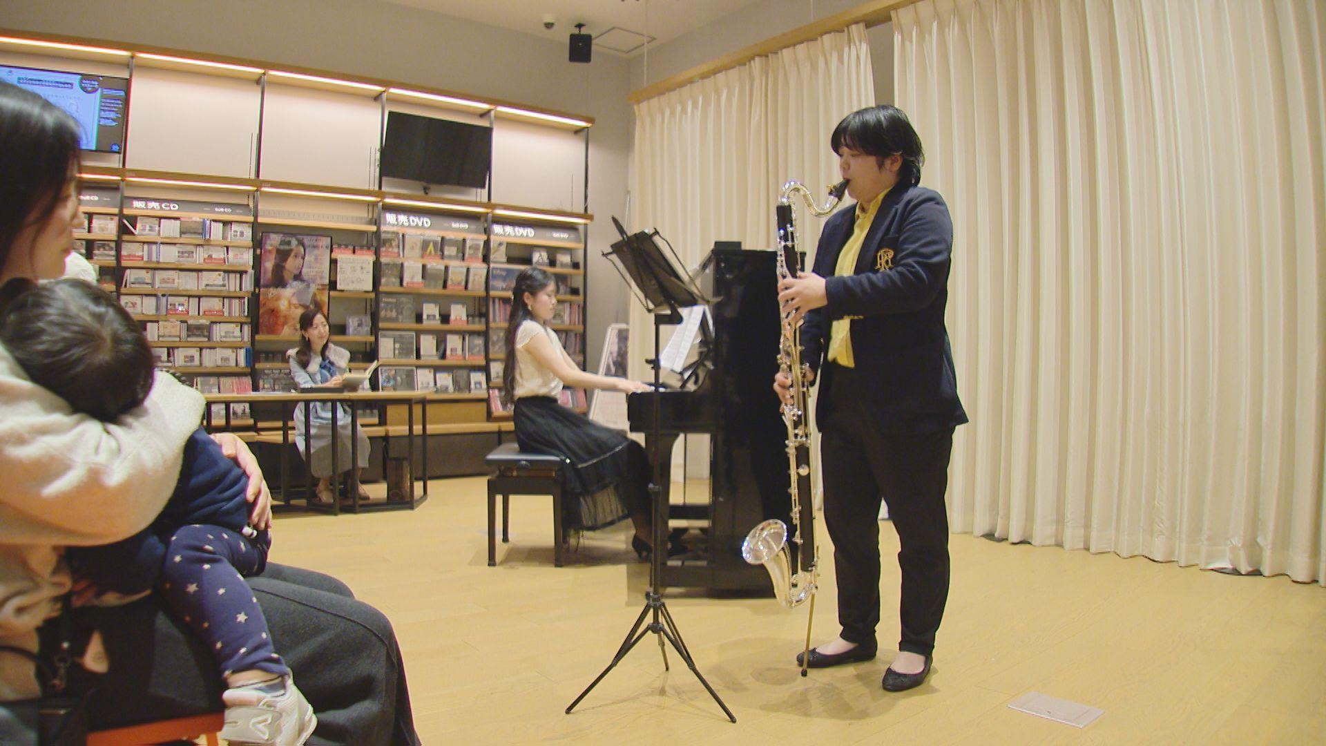 美しい音色に大人も子どももうっとり…3月開催のミニコンサートに向けココウォークで演奏会